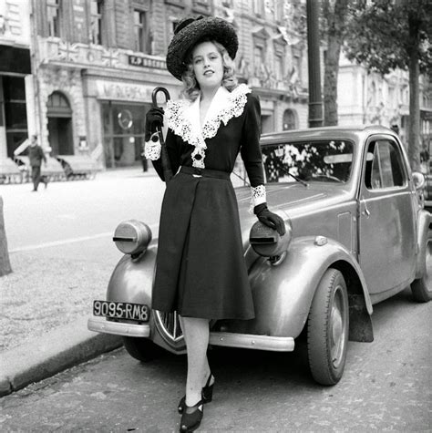 1940s paris fashion.